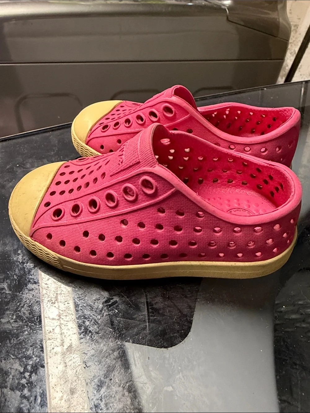 Native Kids Water Shoes in Bright Pink with Cream Toecaps